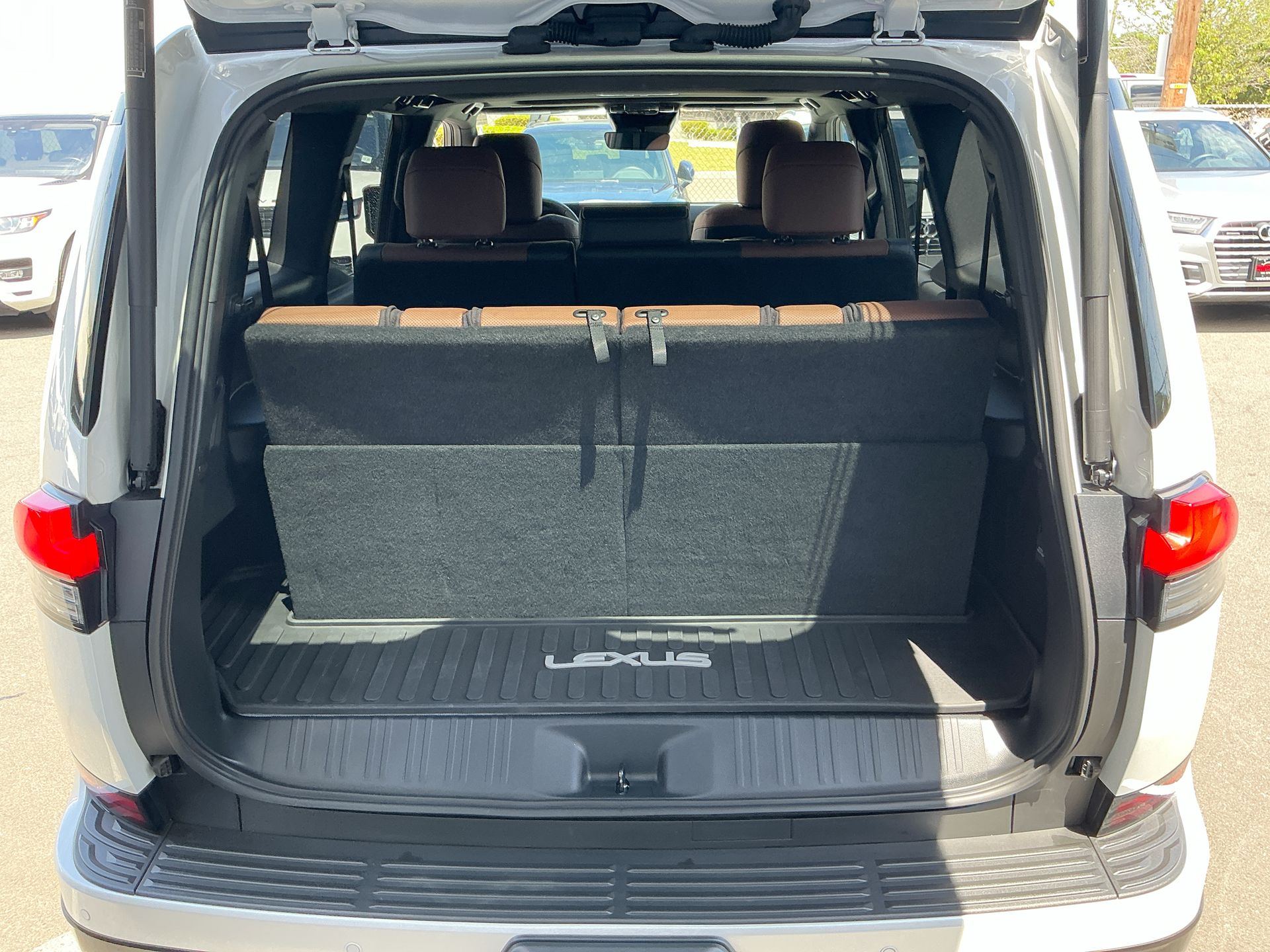 Used 2025 LEXUS GX 550 For Sale at CarTopia 46 | VIN