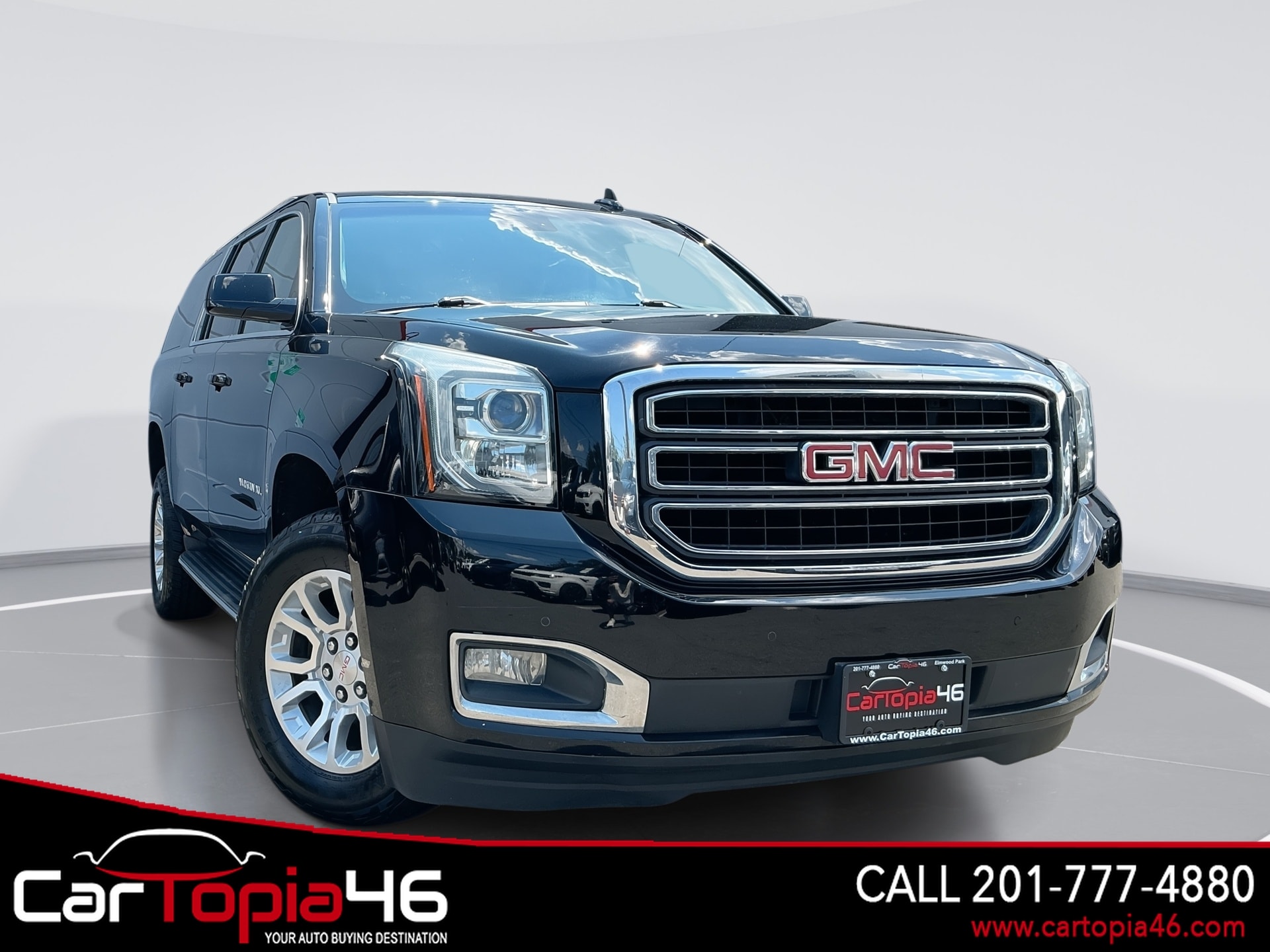 2016 GMC Yukon 4WD SLE's photo