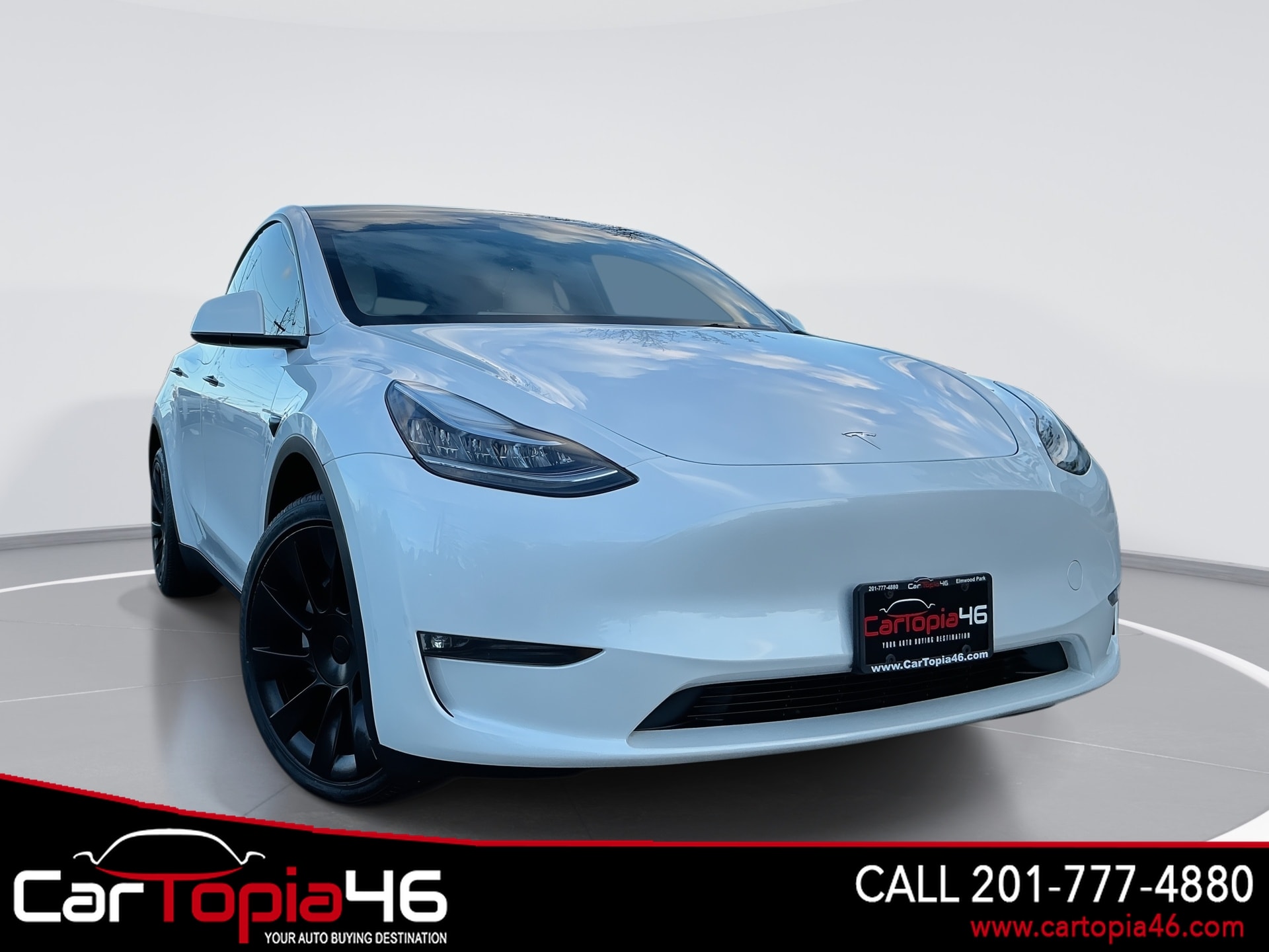 2023 Tesla Model Y Long Range Dual Motor All-Wheel Drive's photo