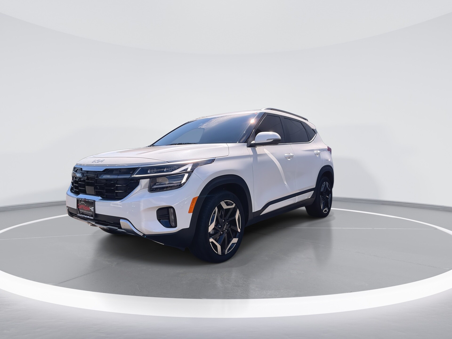 2024 Kia Seltos SX photo 3