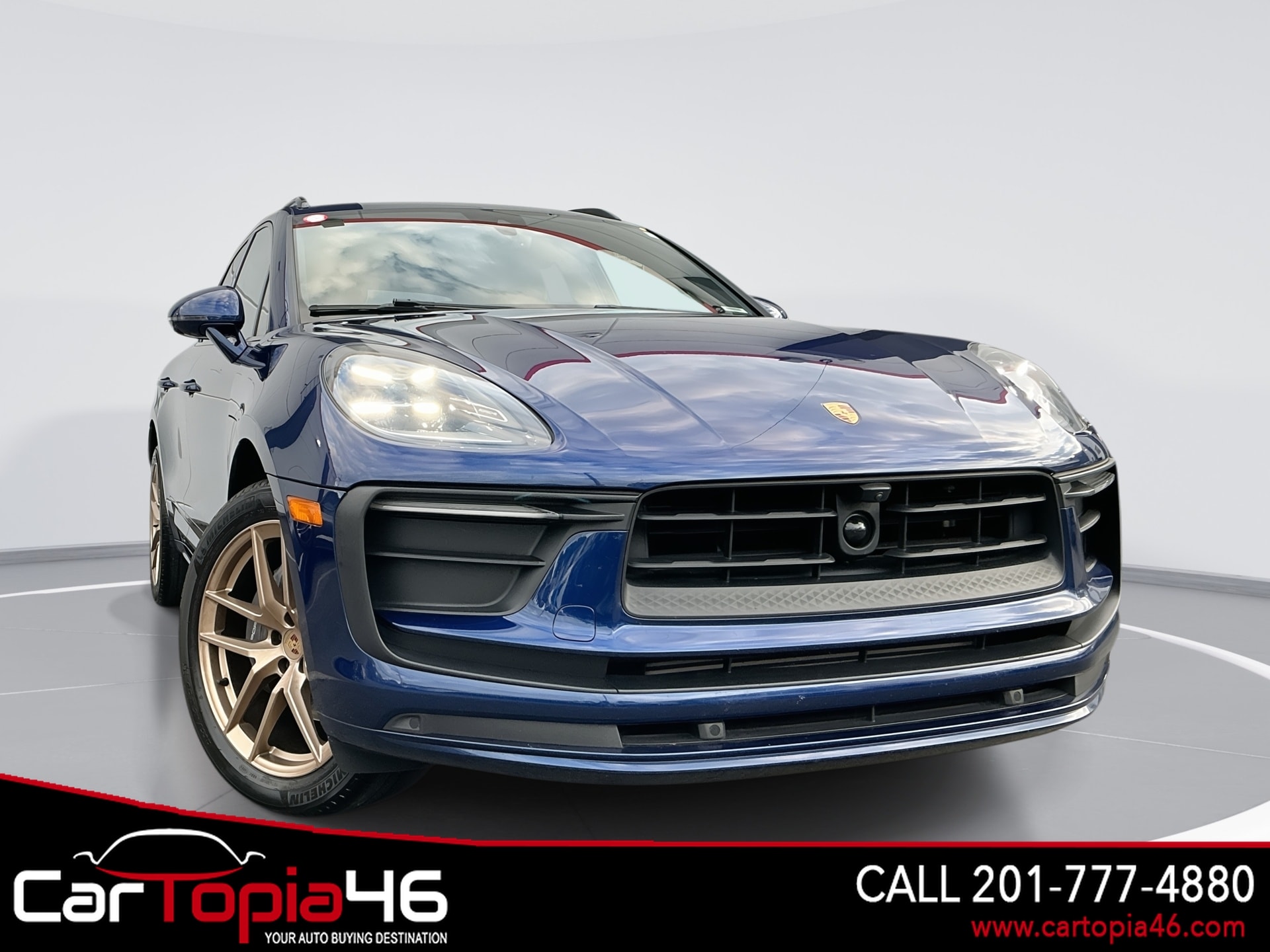 2023 Porsche Macan T