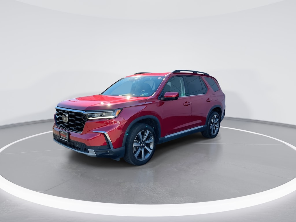 Used 2025 Honda Pilot Elite SUV