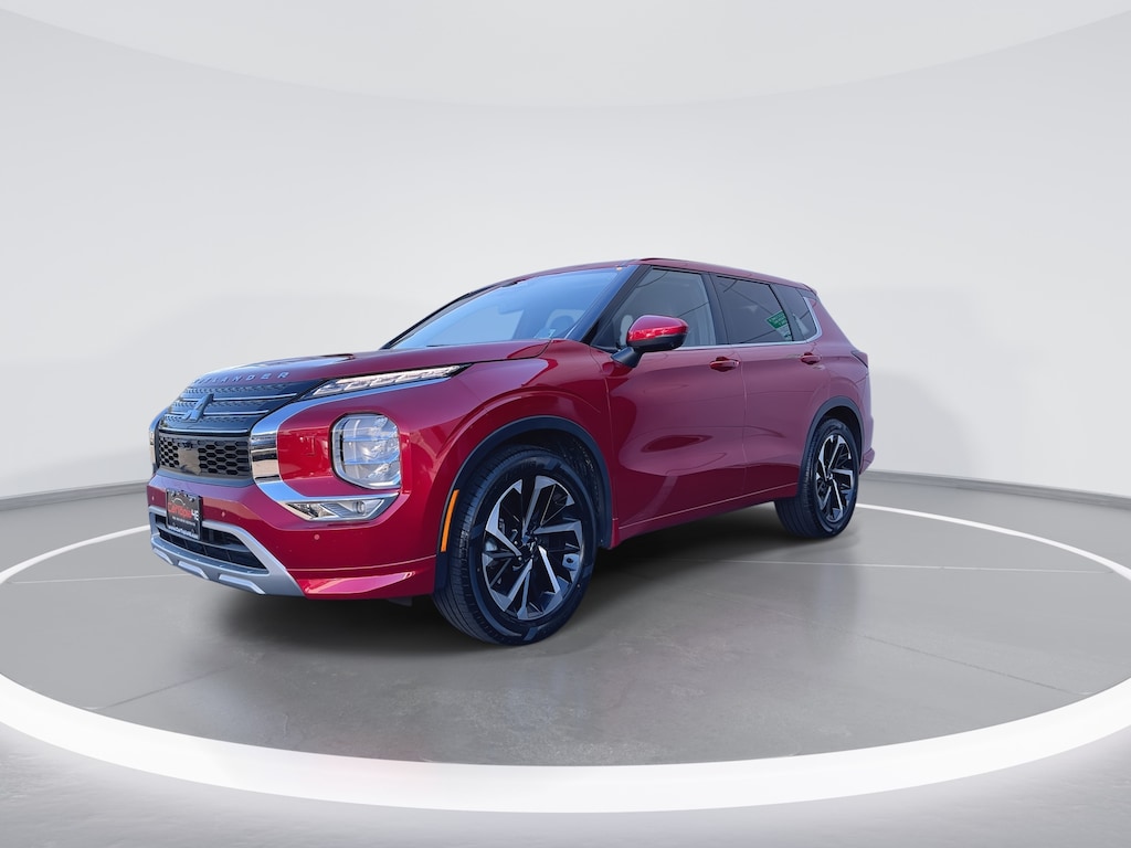 Used 2022 Mitsubishi Outlander SE CUV