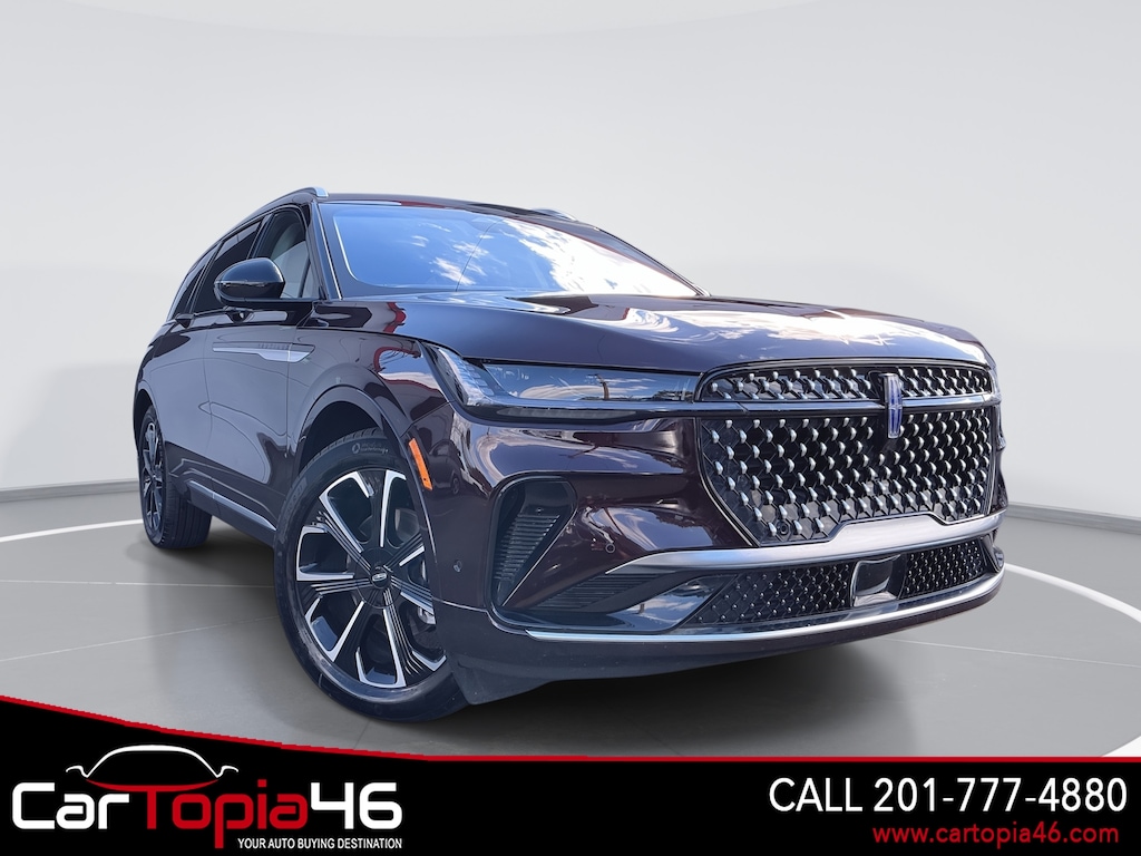 Used 2024 Lincoln Nautilus Reserve SUV