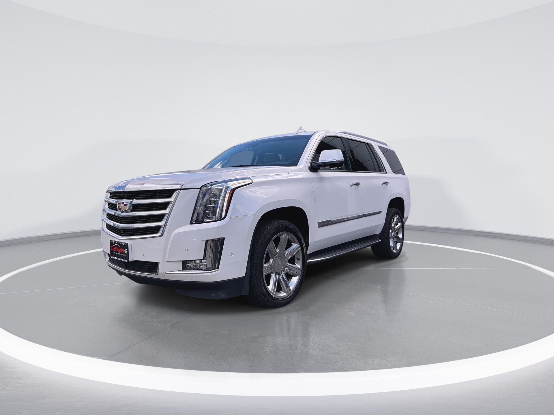 2018 Cadillac Escalade Luxury photo 3