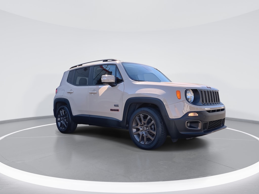 Used 2016 Jeep Renegade Latitude FWD SUV