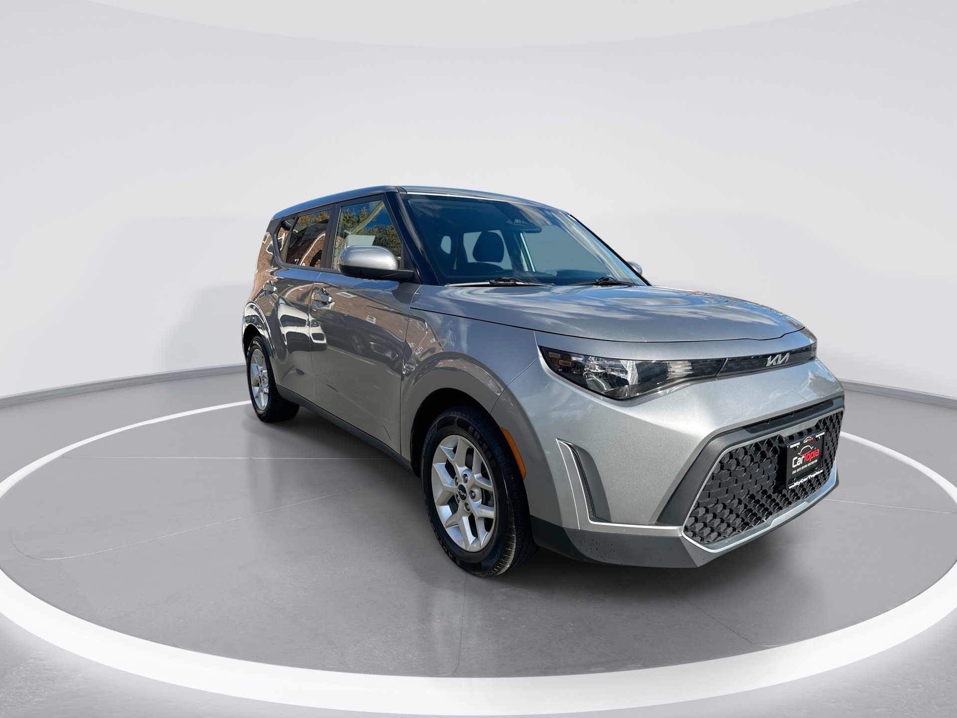2023 Kia Soul LX photo 2
