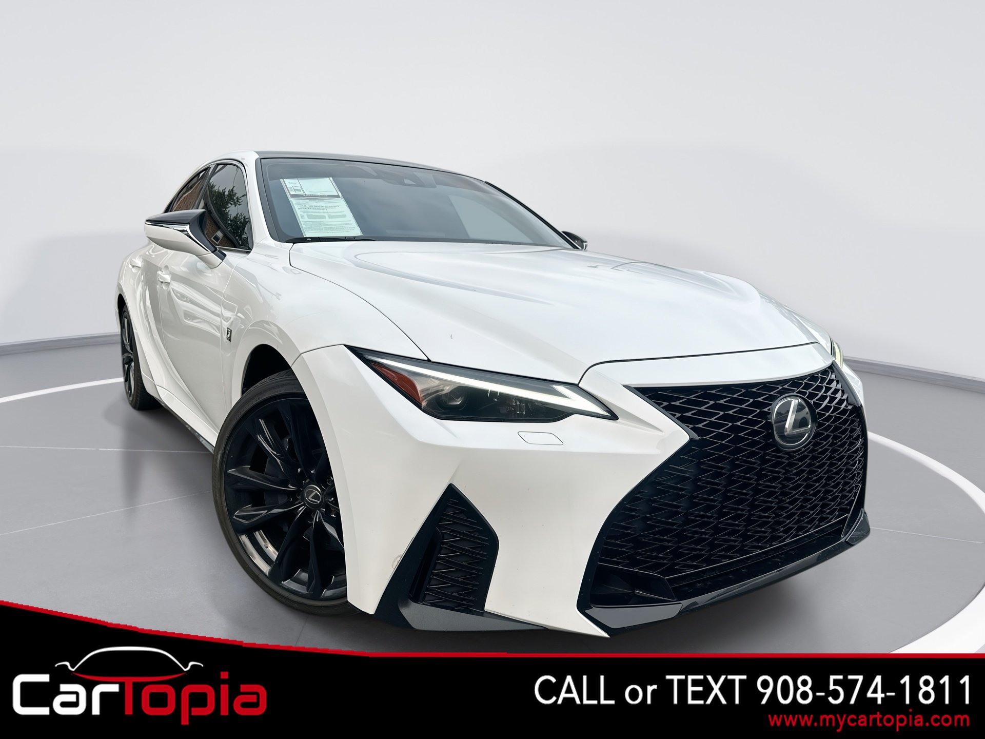 2022 Lexus IS