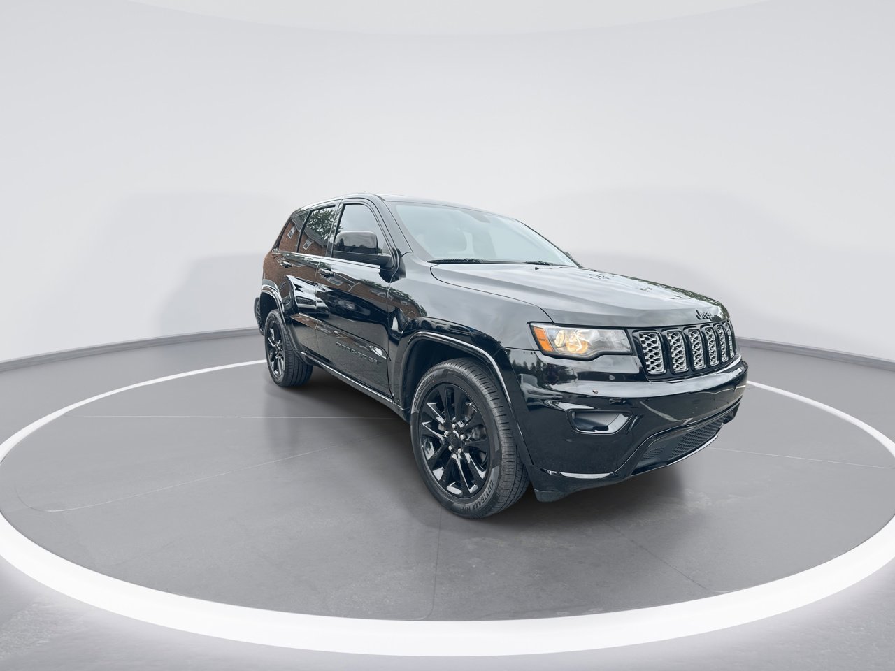 2020 Jeep Grand Cherokee Altitude photo 2
