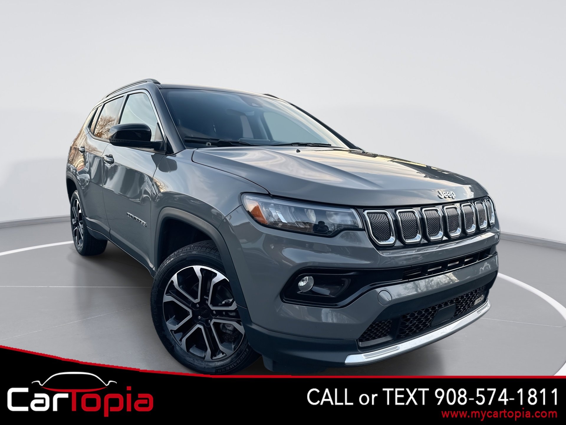 2022 Jeep Compass Limited's photo