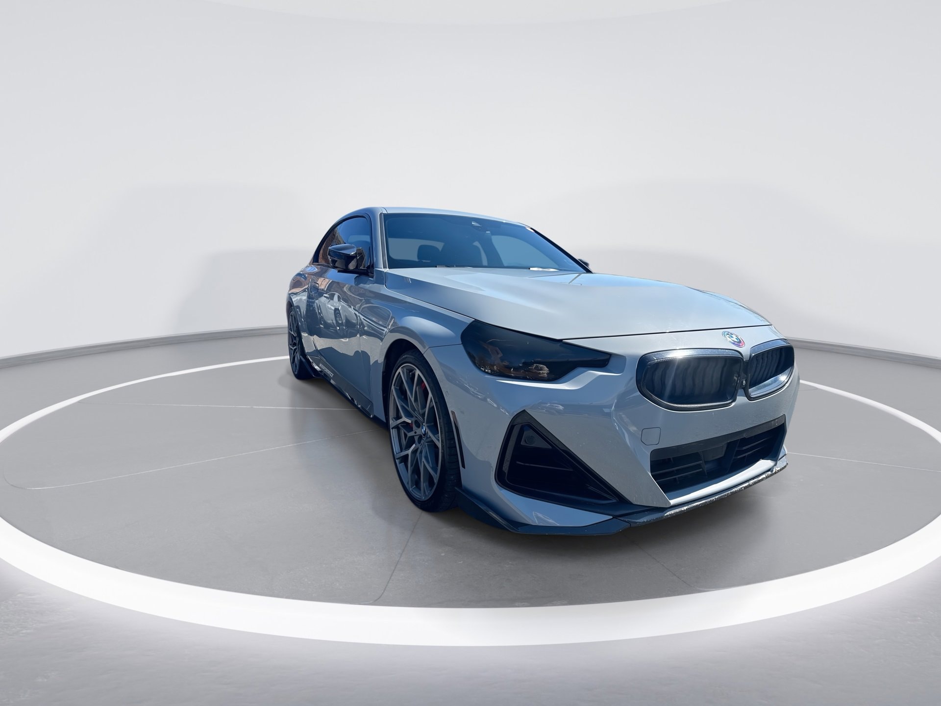 View vehicle photo 2