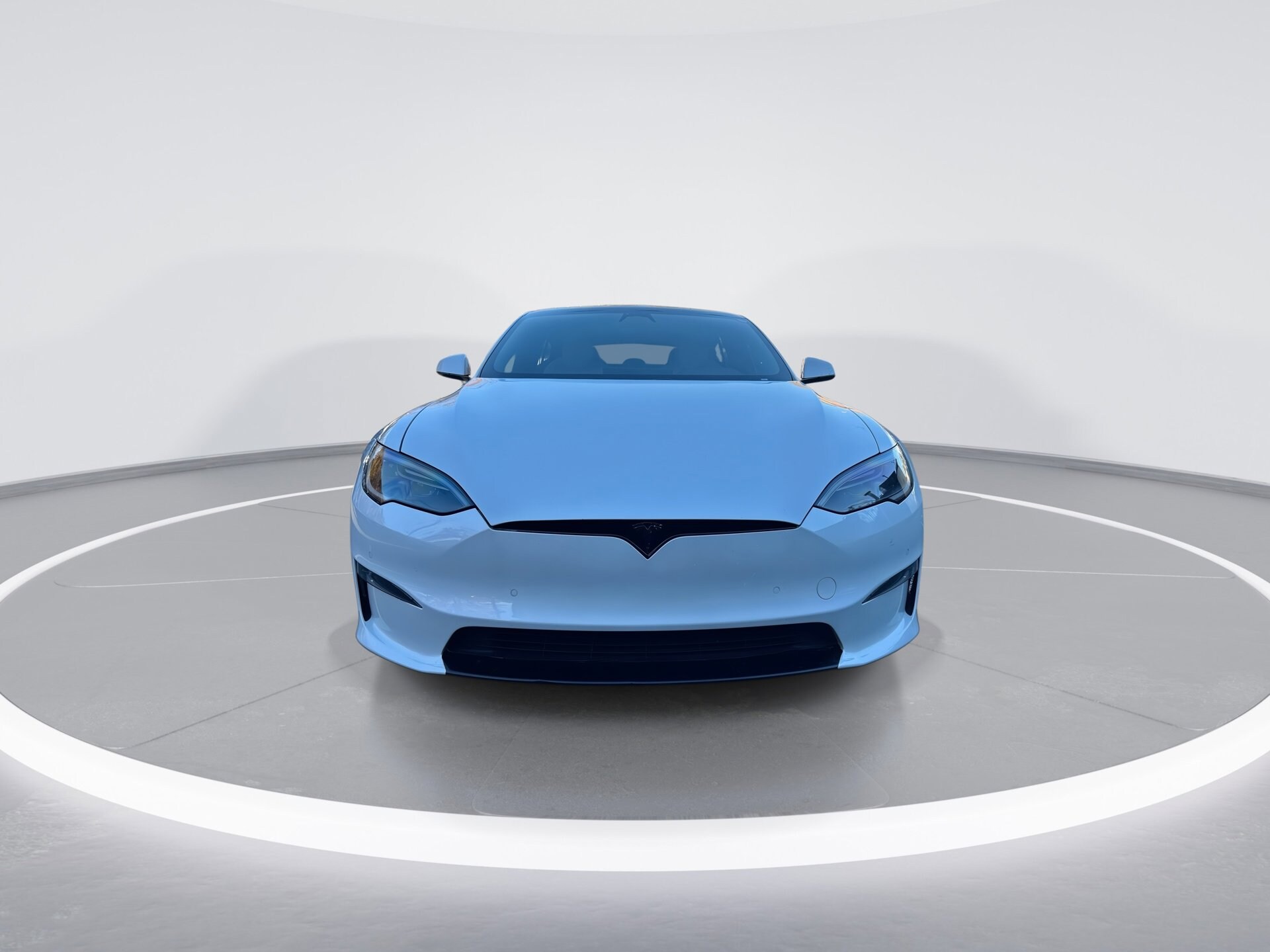 2022 Tesla Model S Plaid photo 3