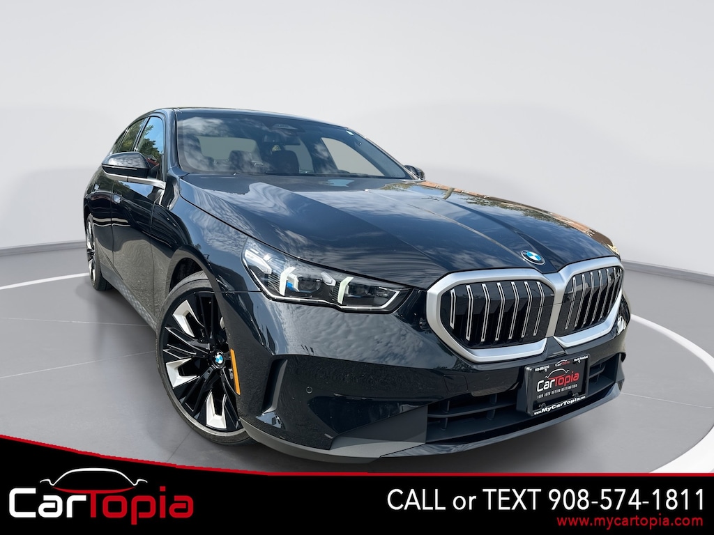 Used 2025 BMW 530i 530i xDrive Sedan