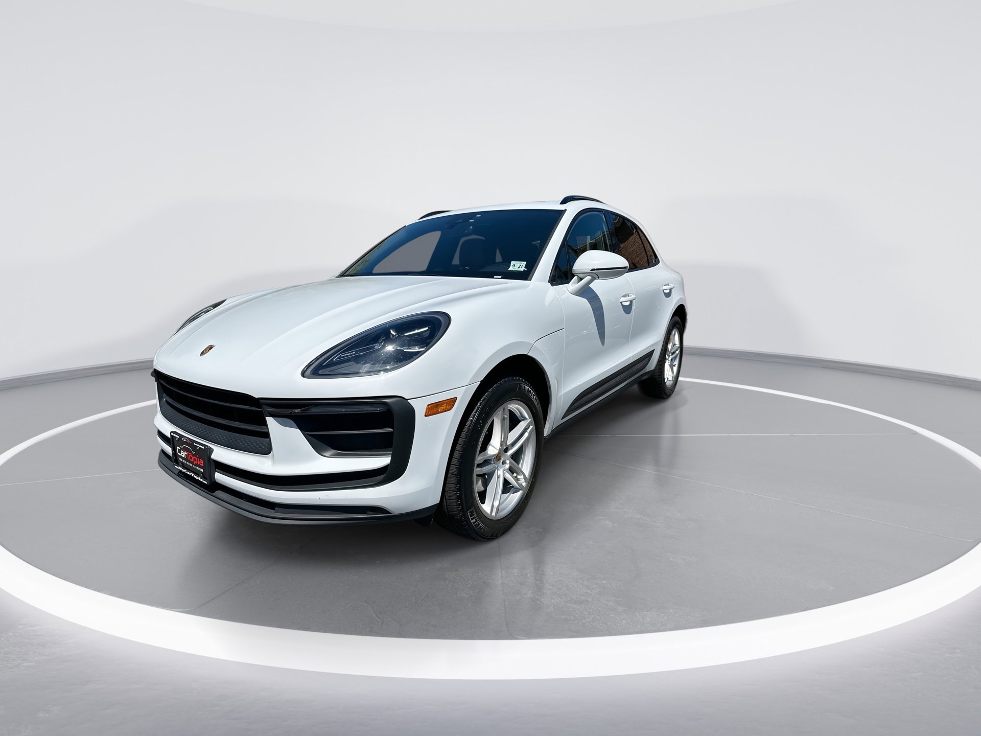 2022 Porsche Macan photo 4