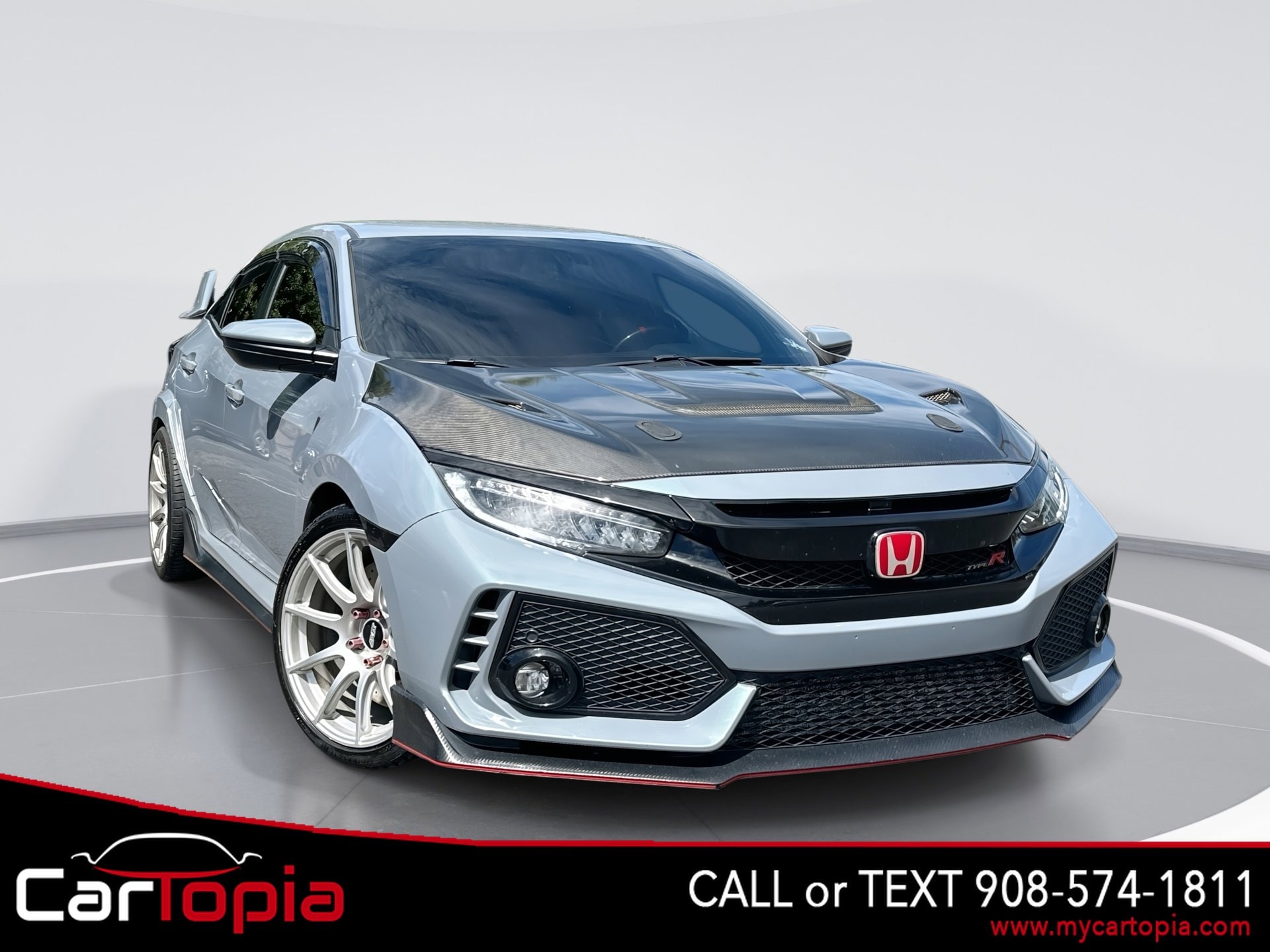 2019 Honda Civic Type-R Touring's photo