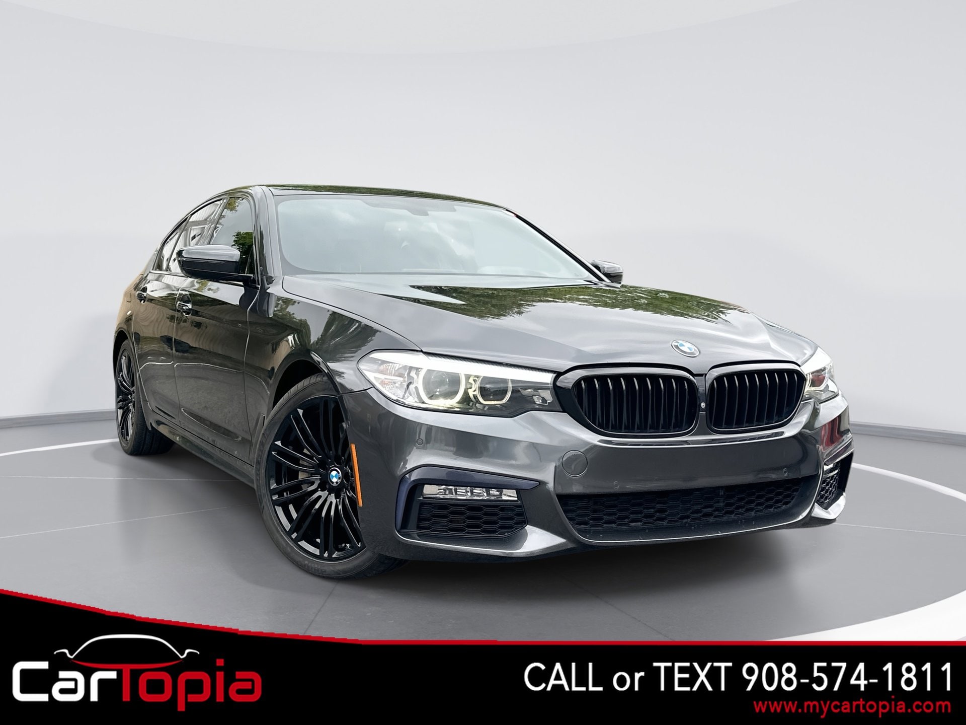 2018 BMW 5 Series 540i xDrive Sedan's photo