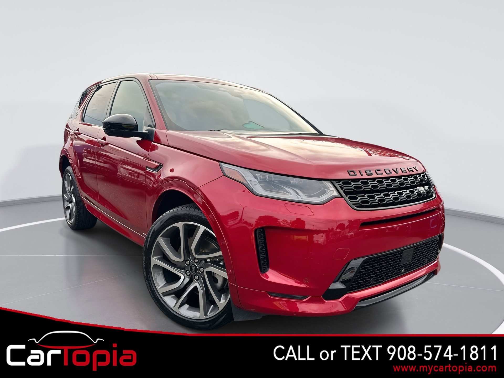 2021 Land Rover Discovery Sport SE's photo