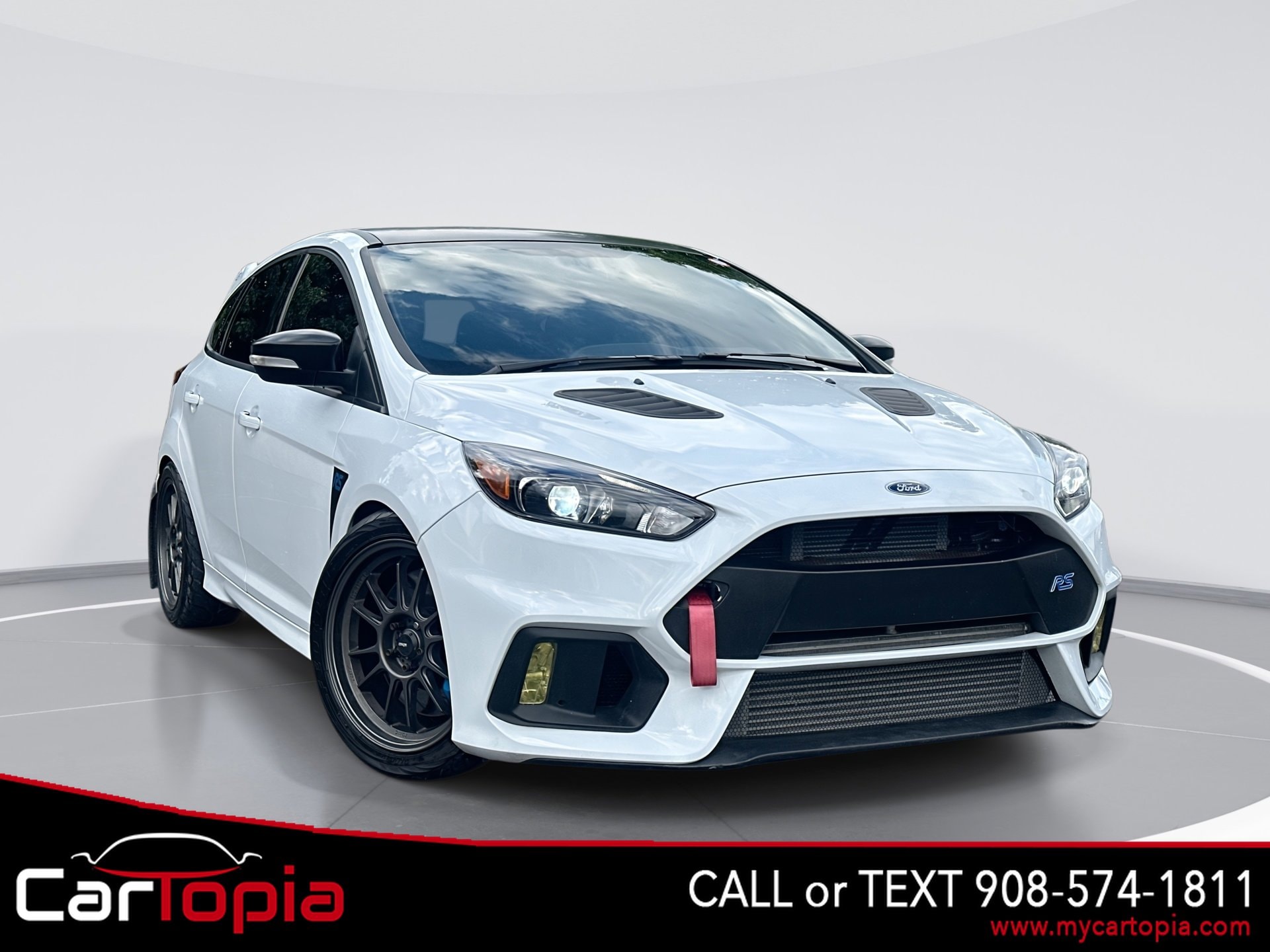 2017 Ford Focus 5 Door Hatch RS's photo