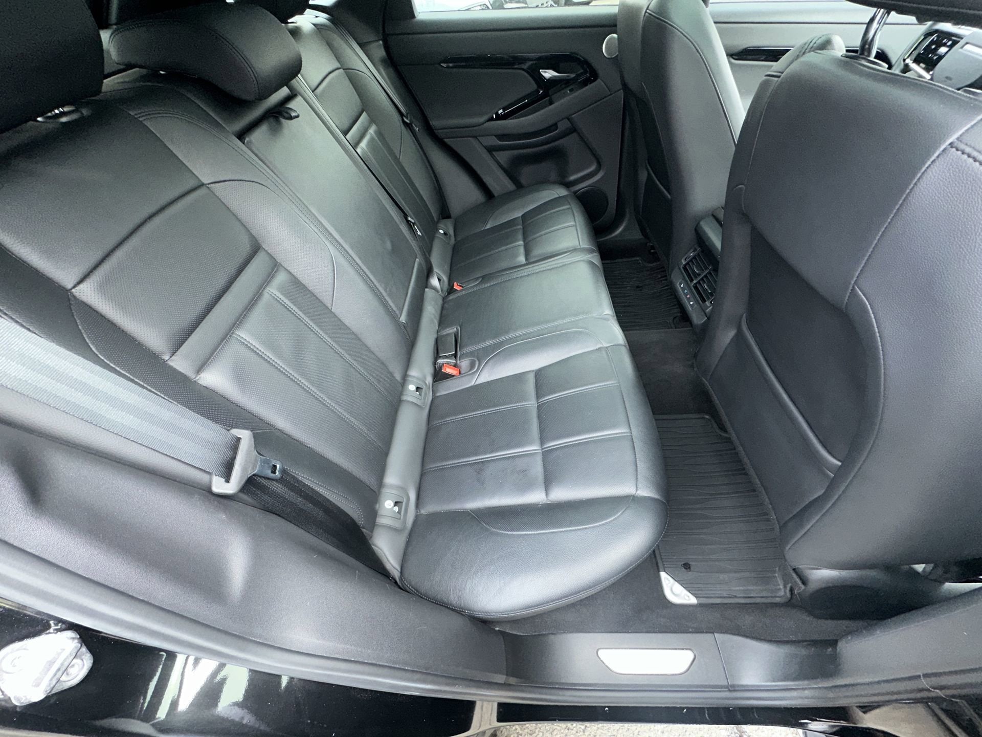 2024 Land Rover Range Rover Evoque Dynamic SE - Photo 23