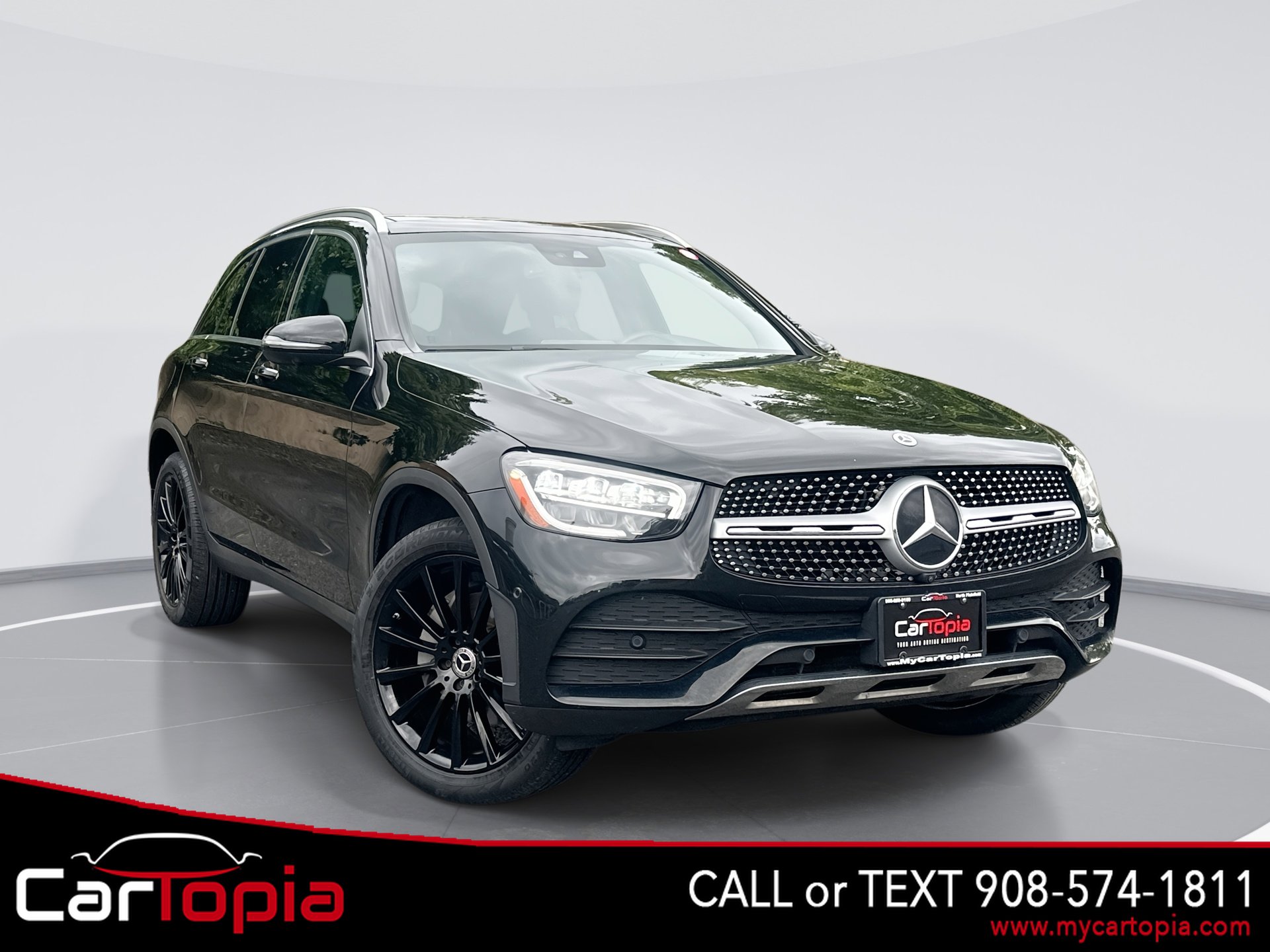2021 Mercedes-Benz GLC GLC300 4MATIC's photo