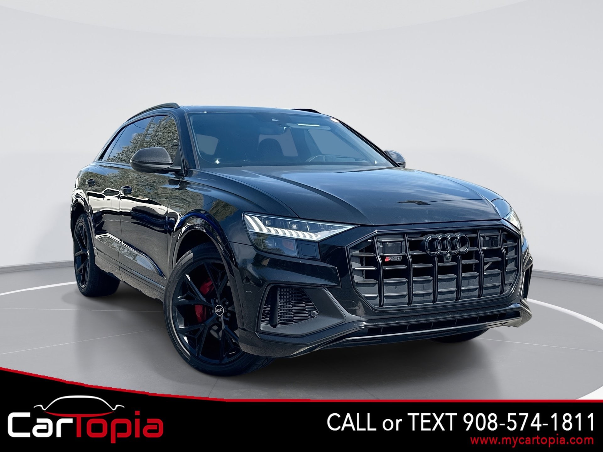 2023 Audi SQ8 Prestige's photo