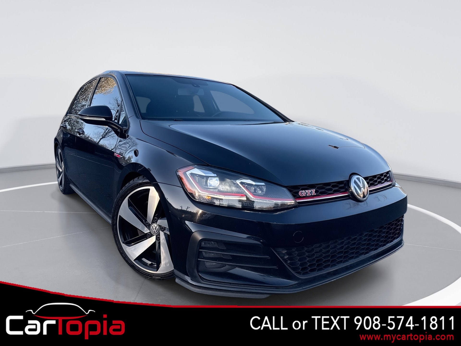 2020 Volkswagen Golf GTI 2.0T SE 4-door DSG's photo
