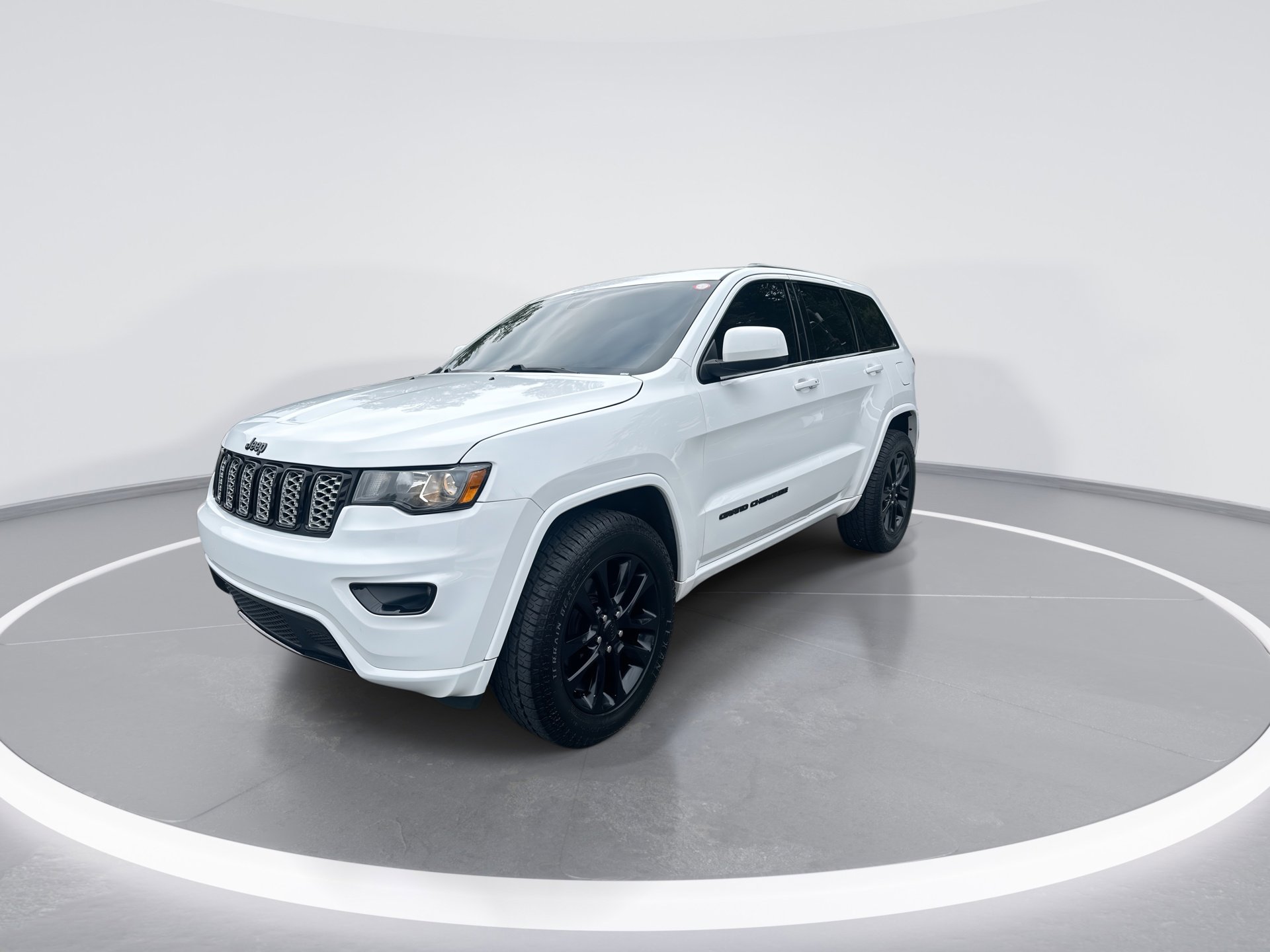 2020 Jeep Grand Cherokee Altitude photo 4