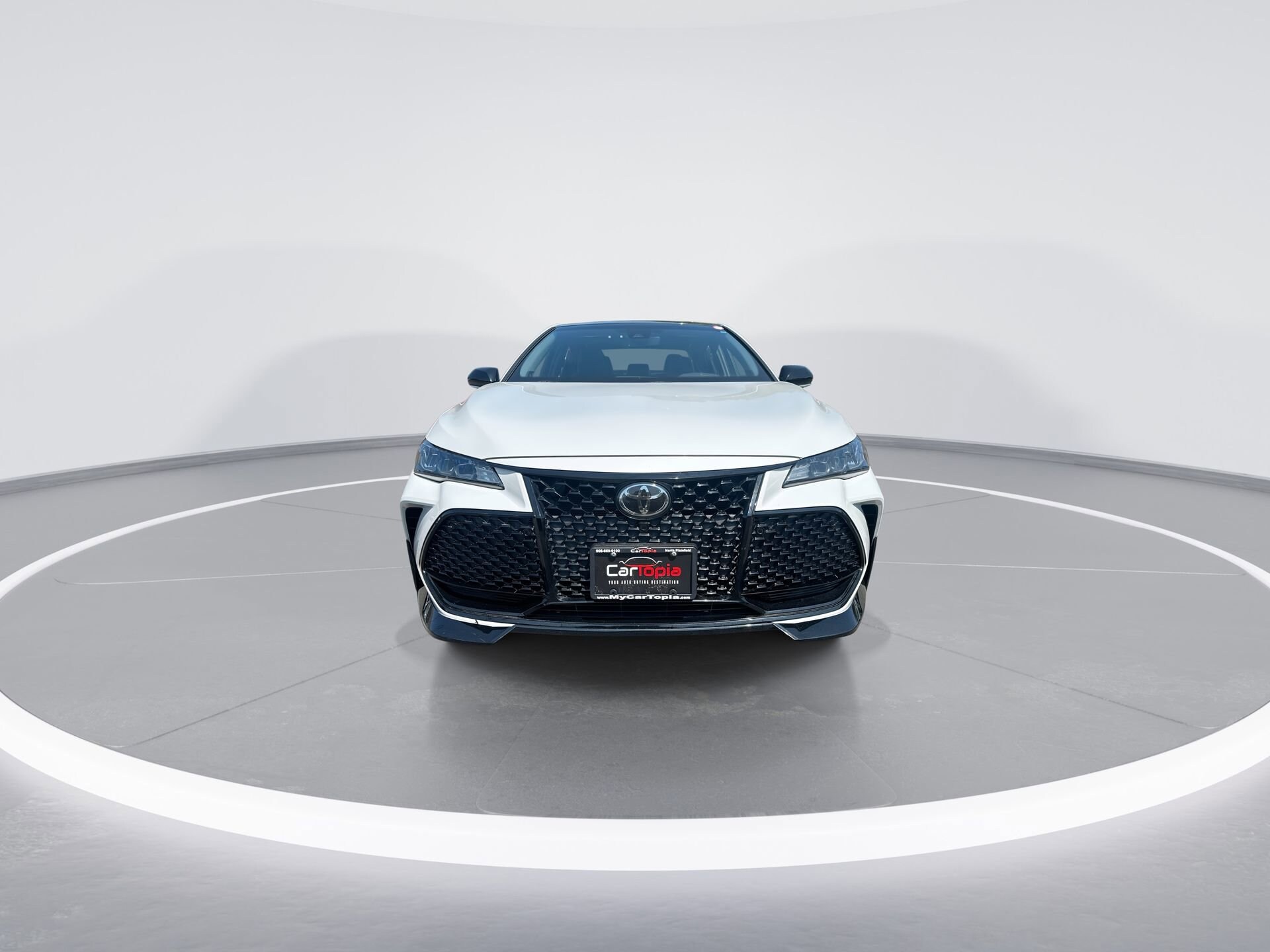 2021 Toyota Avalon TRD photo 3