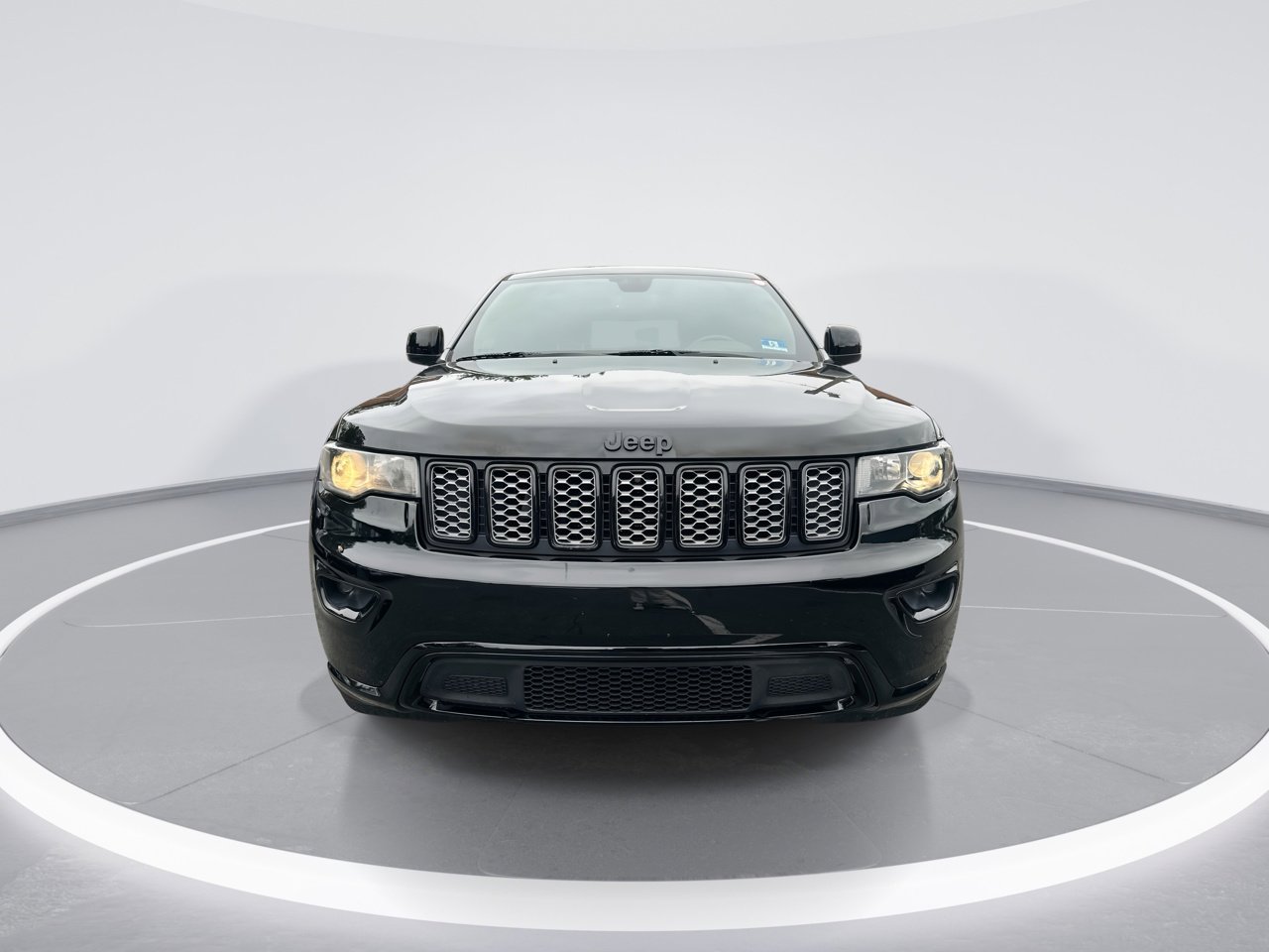 2020 Jeep Grand Cherokee Altitude photo 3