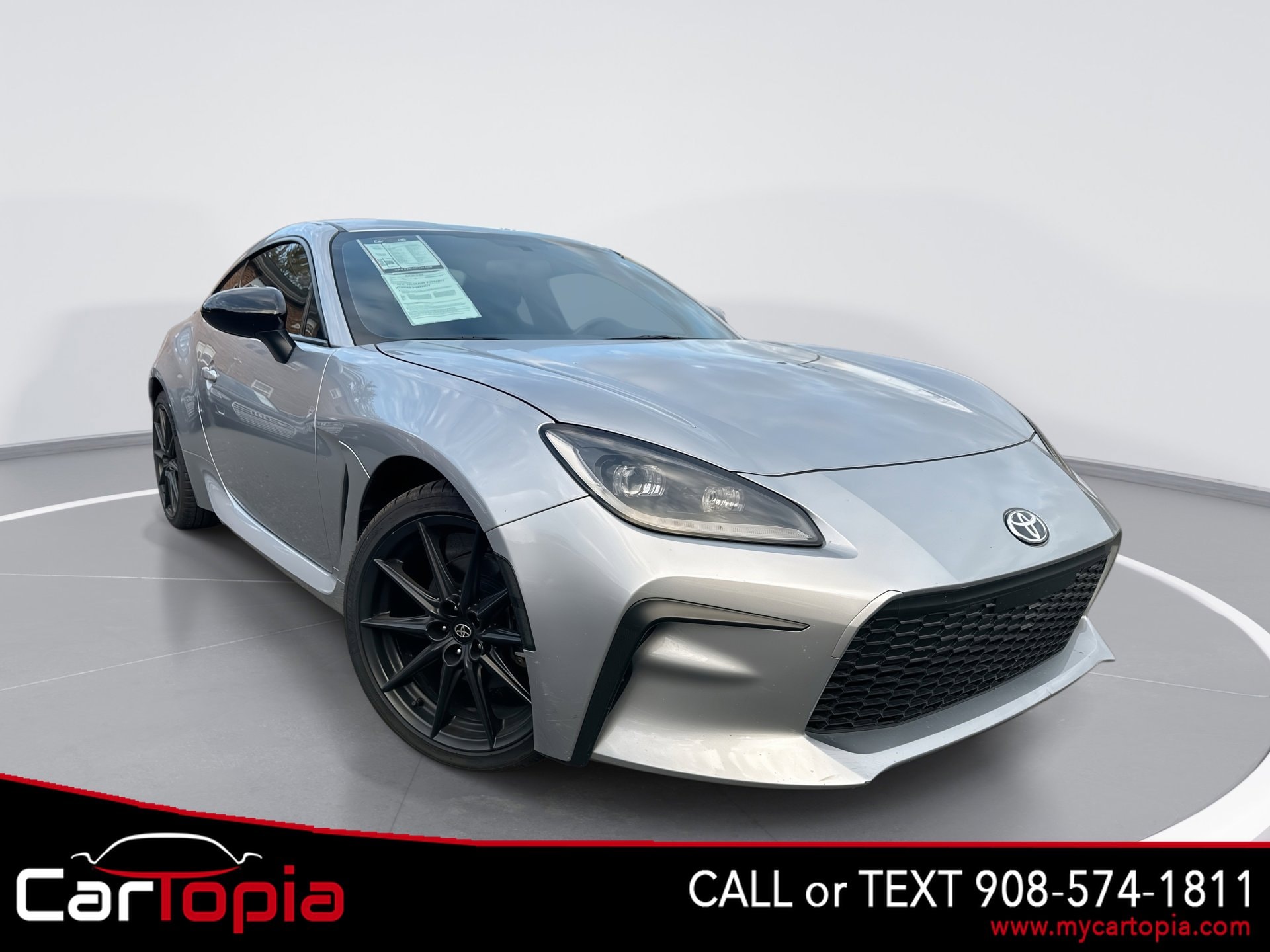 2024 Toyota GR86 Premium's photo