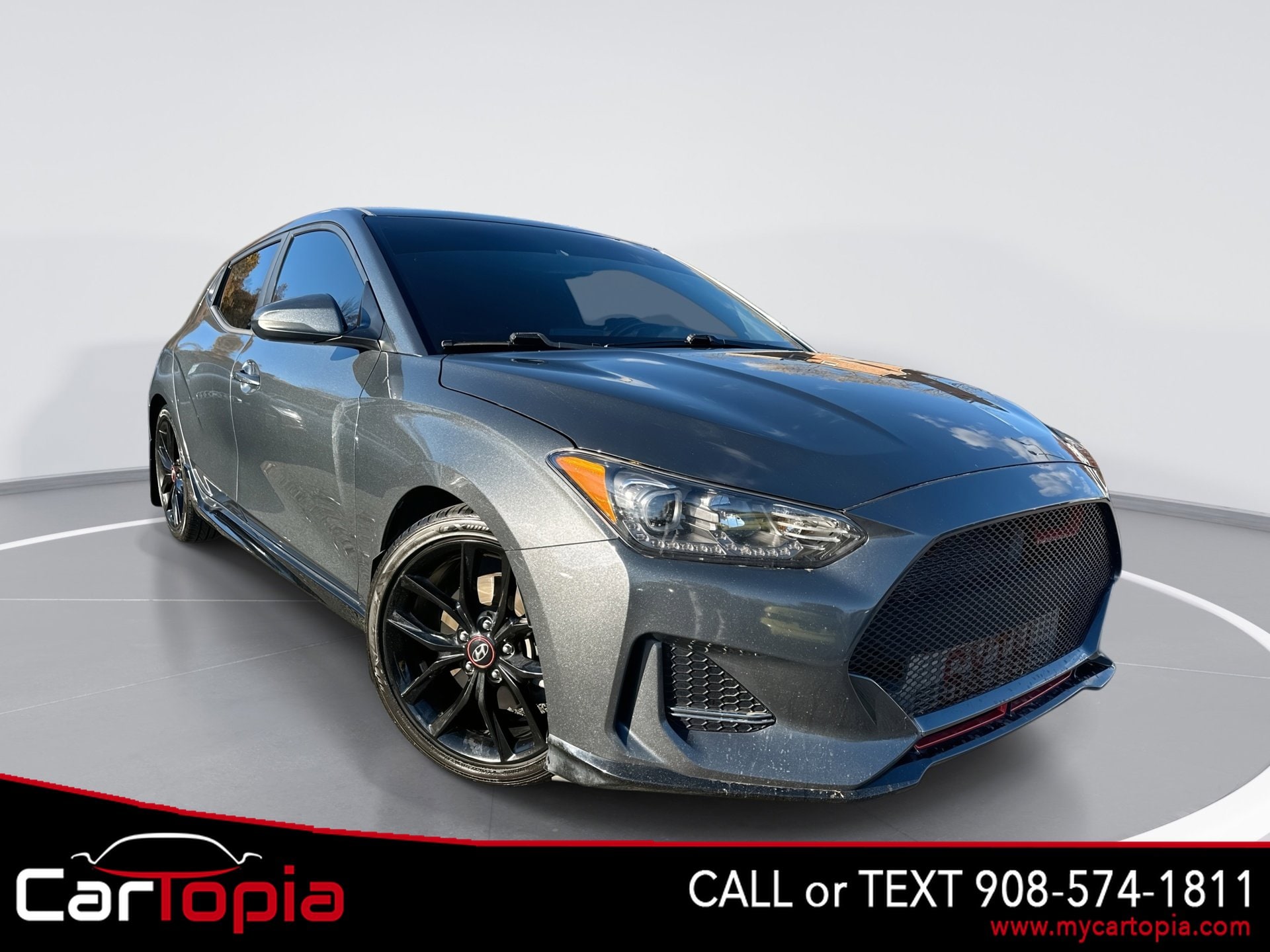 2020 Hyundai Veloster R-Spec's photo