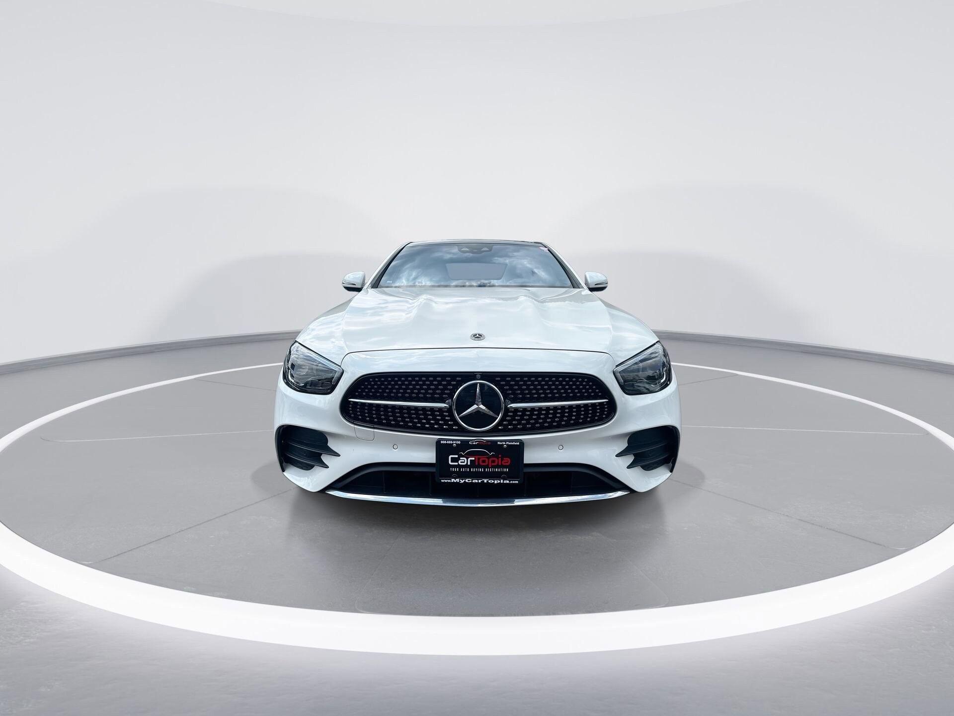 2022 Mercedes Benz E 450 4MATIC photo 3