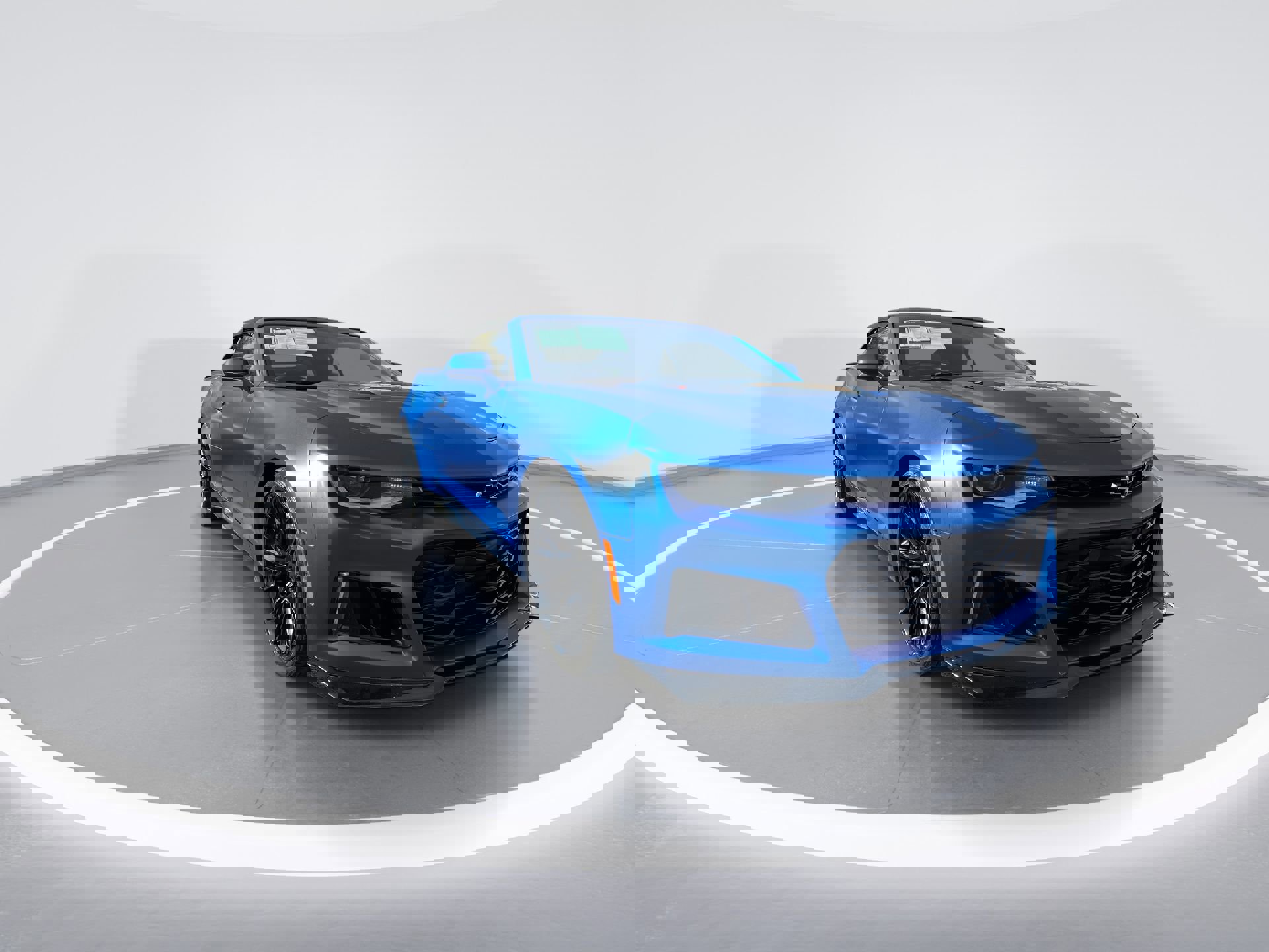 2018 Chevrolet Camaro ZL1 photo 2