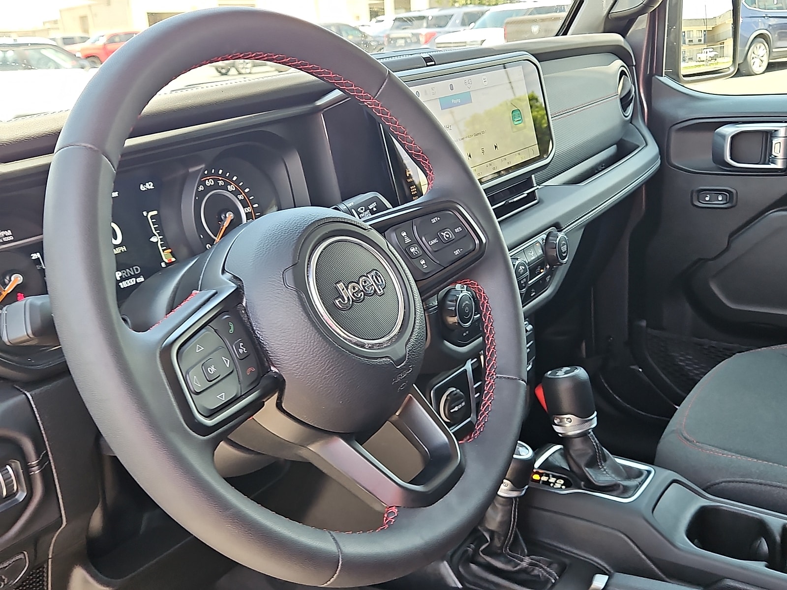 2025 Jeep Wrangler 4-Door Rubicon - Photo 12