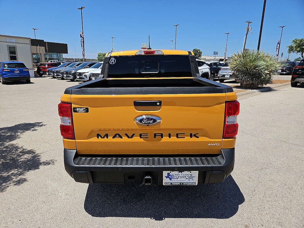 Used 2023 Ford Maverick Lariat All-Wheel Drive SuperCrew 4.5 ft. box 121.1 PU