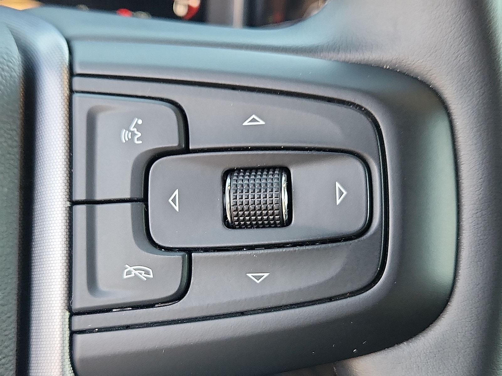 2025 GMC Sierra 1500 SLT - Photo 15