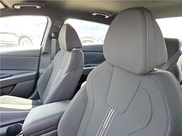 2025 Hyundai Elantra Blue - Photo 11