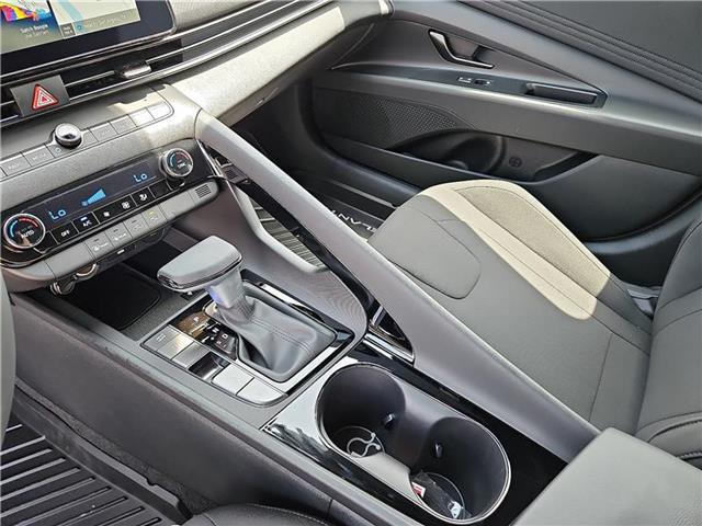 2025 Hyundai Elantra Blue - Photo 20