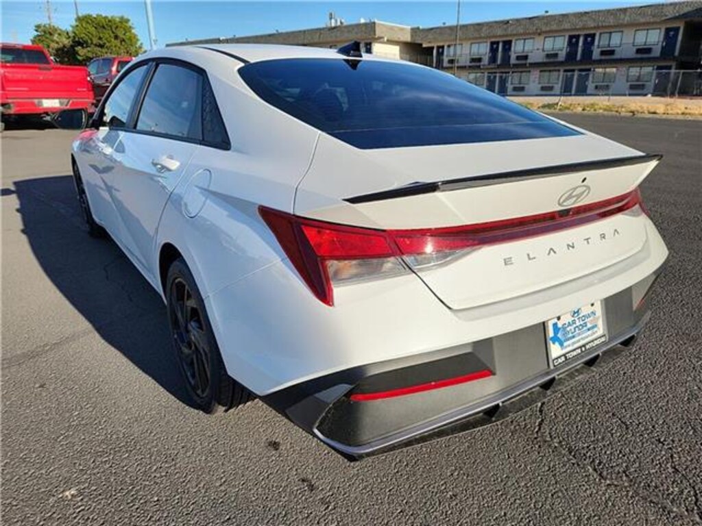 New 2026 Hyundai Elantra SEL Sport Sedan