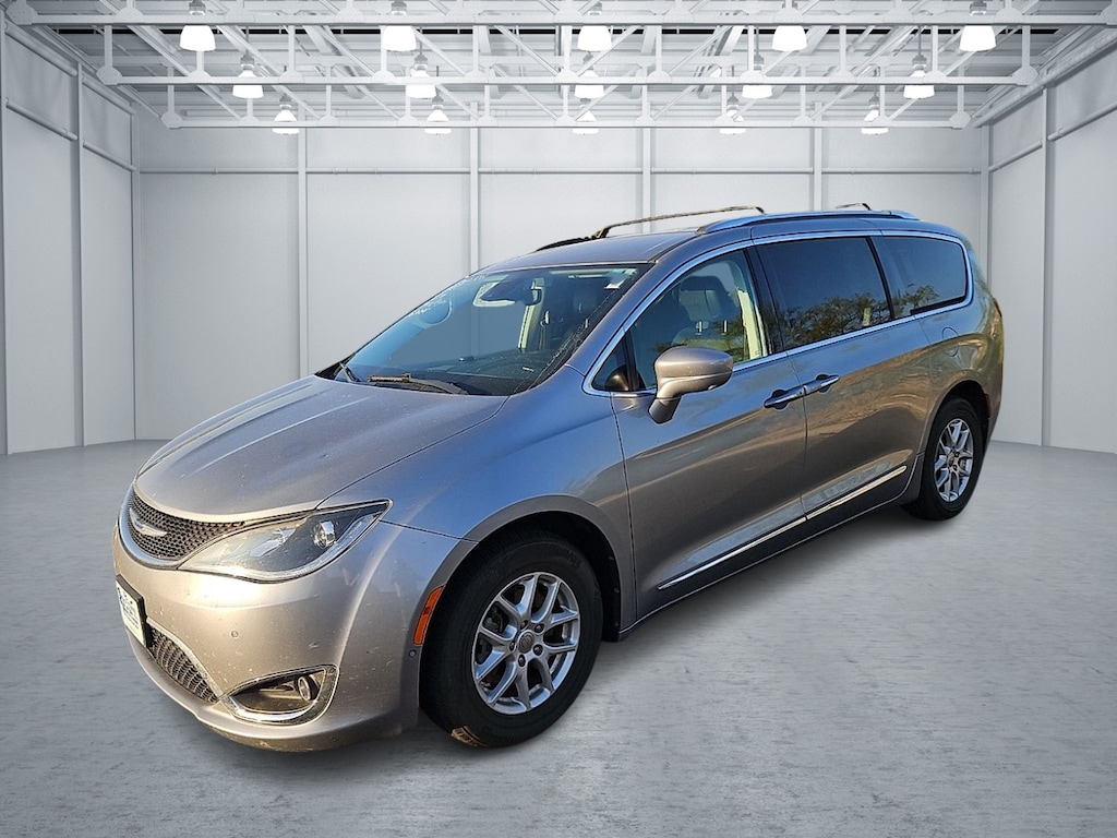 Used 2020 Chrysler Pacifica Touring L Front-wheel Drive Passenger Van