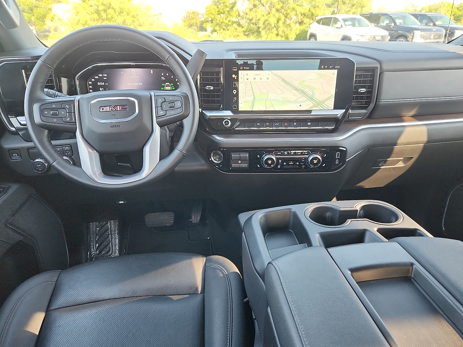2025 GMC Sierra 1500 SLT - Photo 9