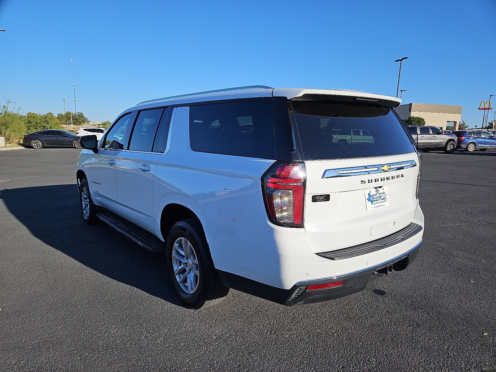 2024 Chevrolet Suburban LS photo 3