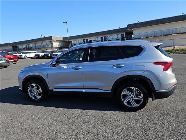 2022 Hyundai Santa Fe SEL photo 2