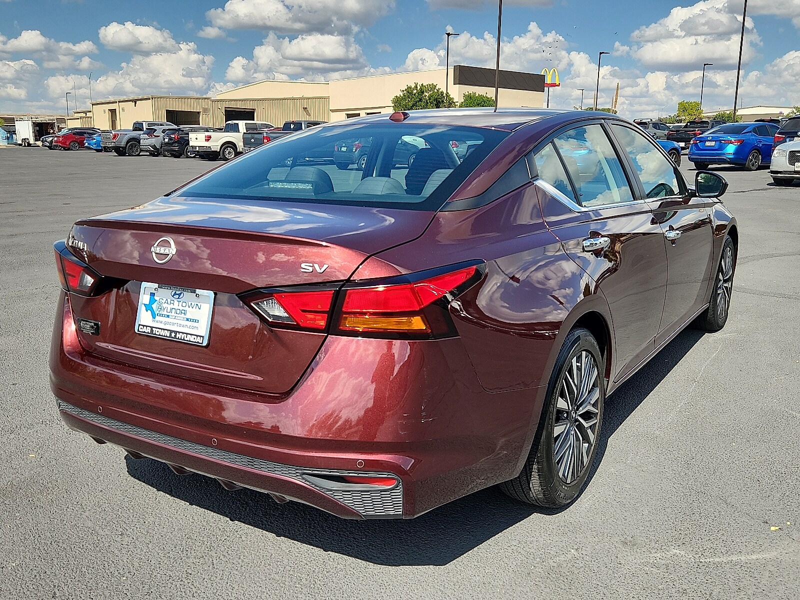 2024 Nissan Altima 2.5 SV photo 4
