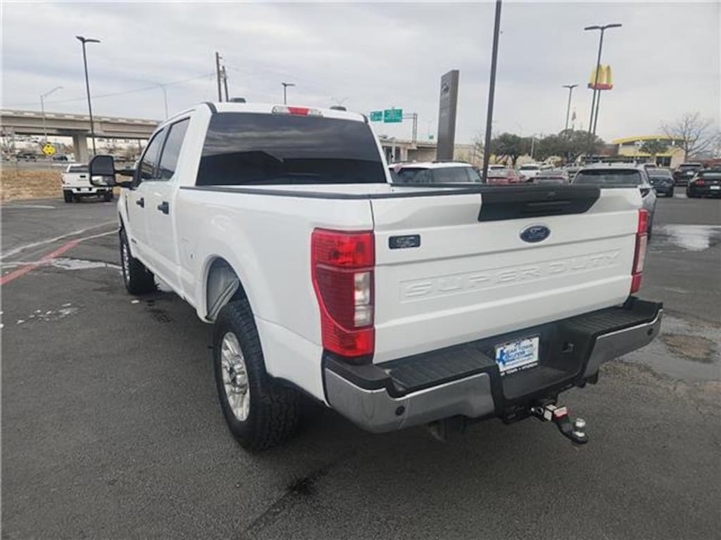 Used 2022 Ford F-250 XLT 4x4 Crew Cab 6.75 ft. box 160 in. WB SRW Sedan