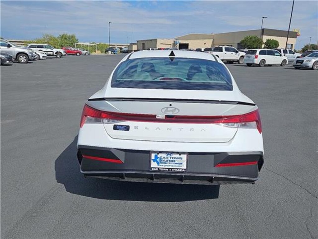 New 2025 Hyundai Elantra SEL Sport Sedan