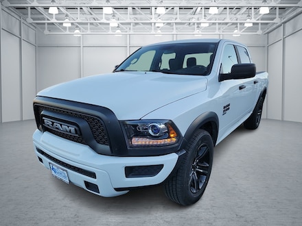 2024 RAM 1500 Classic SLT 4x2 Crew Cab 5.6 ft. box 140 in. WB LL