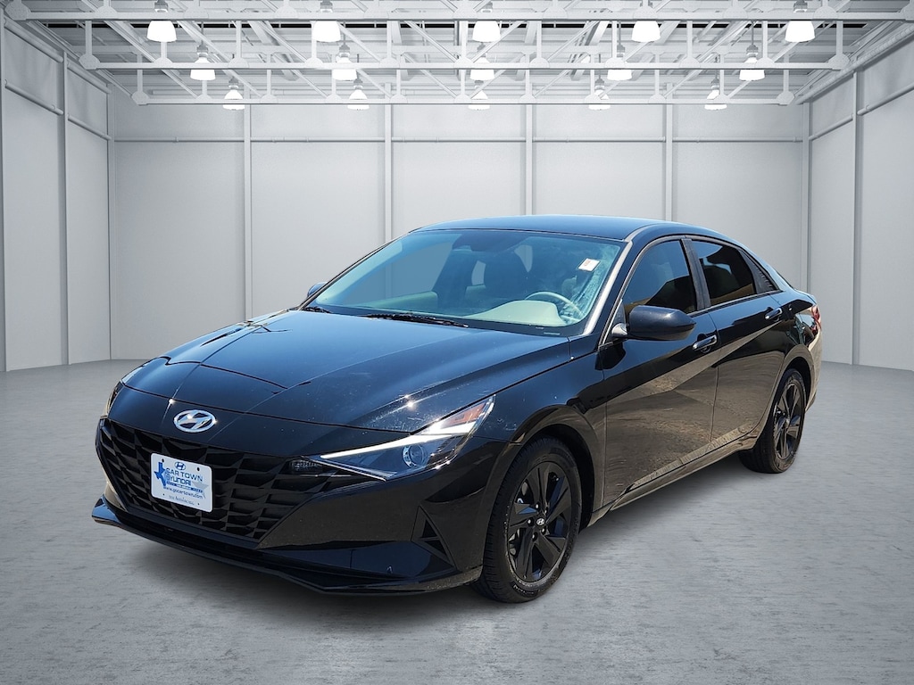 Used 2023 Hyundai Elantra SEL (IVT) Sedan