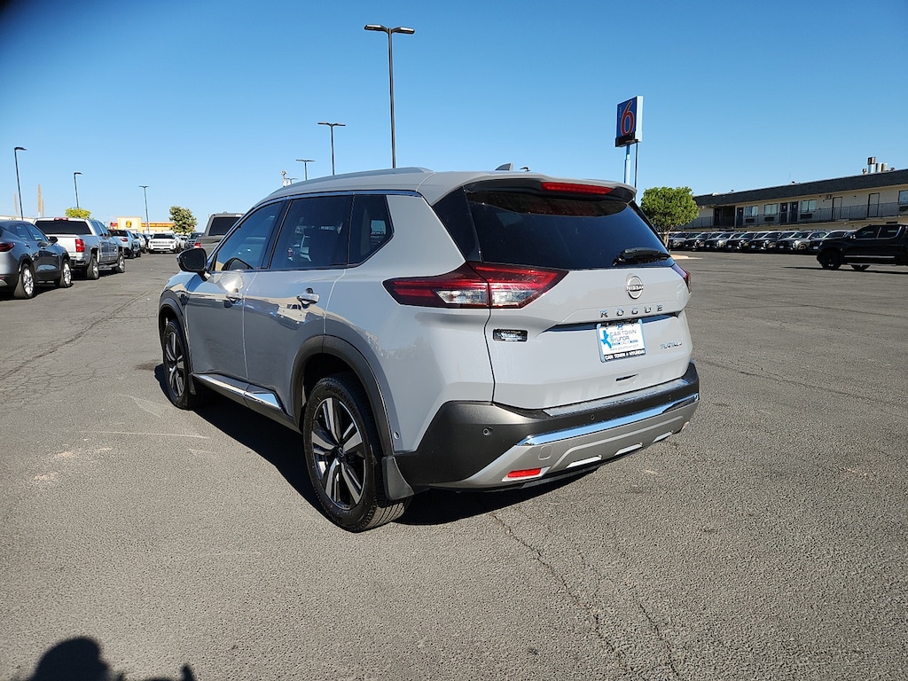 Used 2023 Nissan Rogue Platinum LL