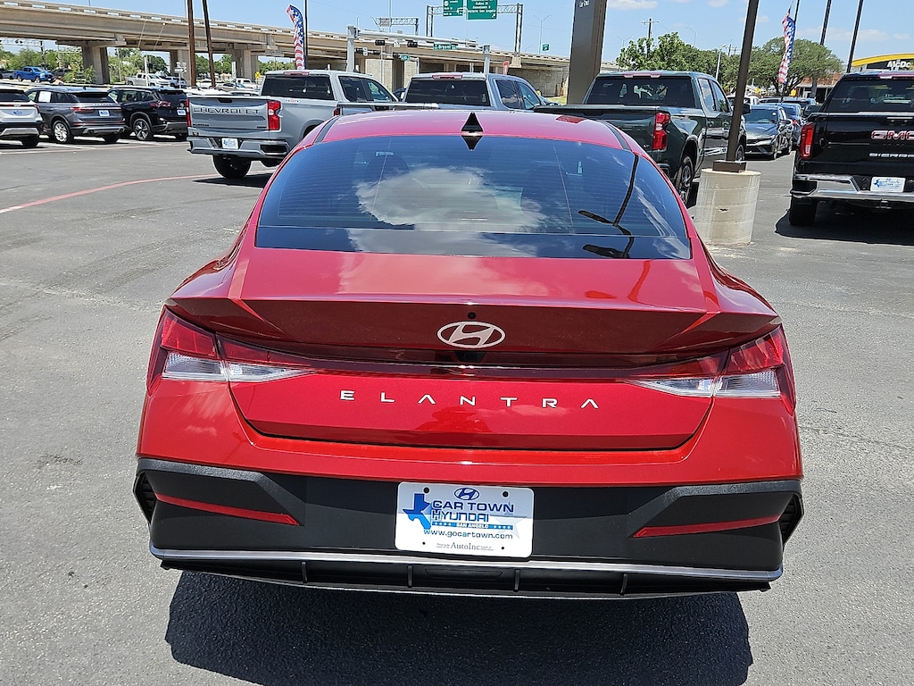 Certified 2024 Hyundai Elantra SEL (IVT) Sedan